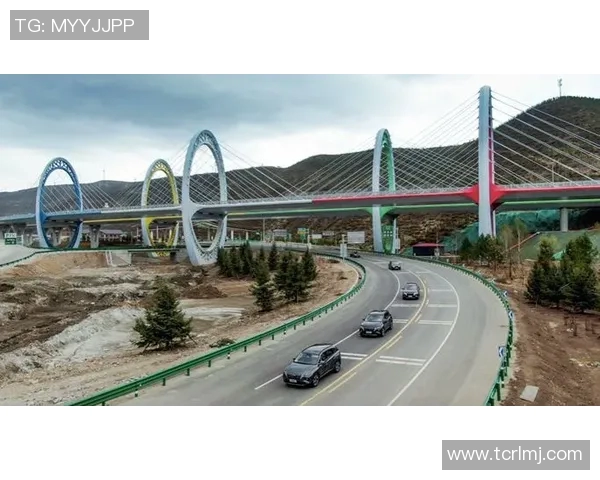 加莱诺的艺术之旅探索与启示：从传统到现代的跨越与融合