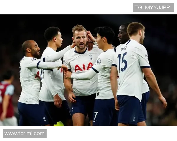 卢顿对曼联比赛前瞻及胜负预测分析，谁能在英超赛场笑到最后