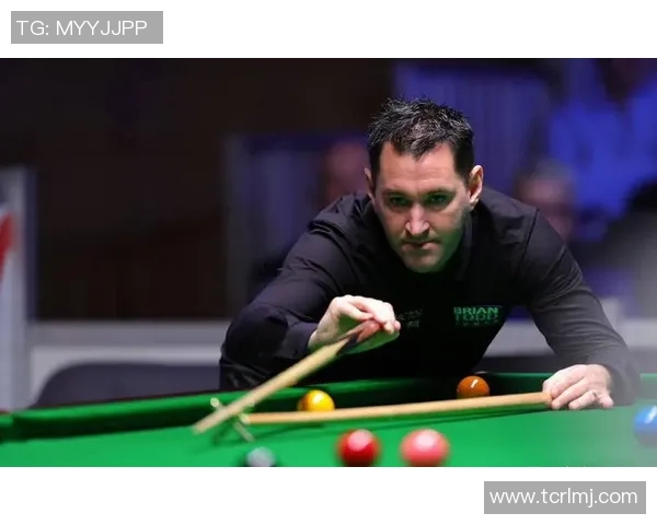 汤姆福德与鲁宁的时尚对决谁能赢得潮流的巅峰之战 汤姆福德与鲁宁的时尚对决谁能赢得潮流的巅峰之战