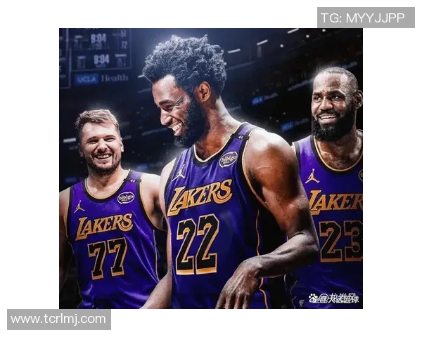 热火与湖人激战正酣拉杆对决引发球迷热议与期待 热火与湖人激战正酣拉杆对决引发球迷热议与期待