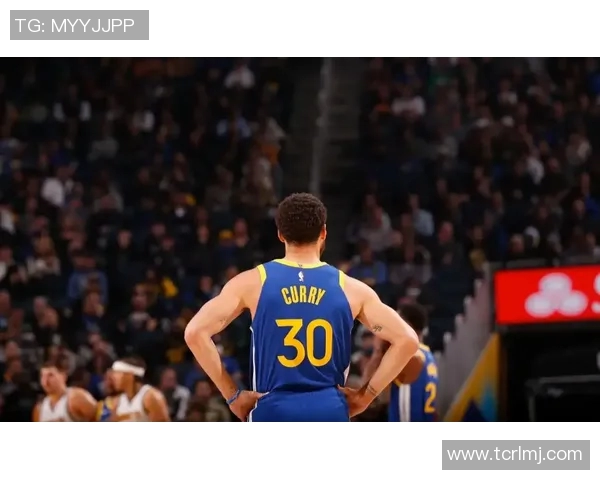 勇士队精彩表现全场录像回放带你重温比赛精彩瞬间与关键时刻