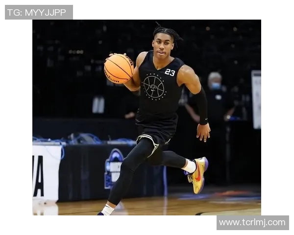 杰登艾维的篮球之路:从新星崛起到NBA未来之星的精彩旅程 杰登艾维的篮球之路:从新星崛起到NBA未来之星的精彩旅程